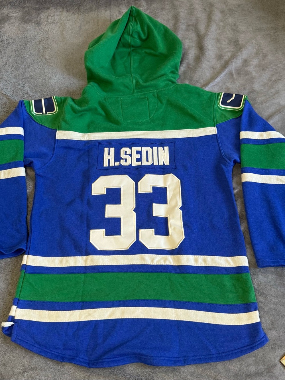Vancouver Canucks thick Hoodie jacket sweatshirt Sedin Old Time Hockey Mens M